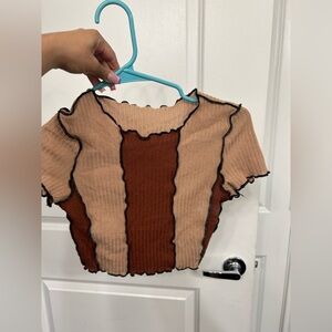 Women’s Ribbed Short Sleeve Crop Top in Beige and Brown